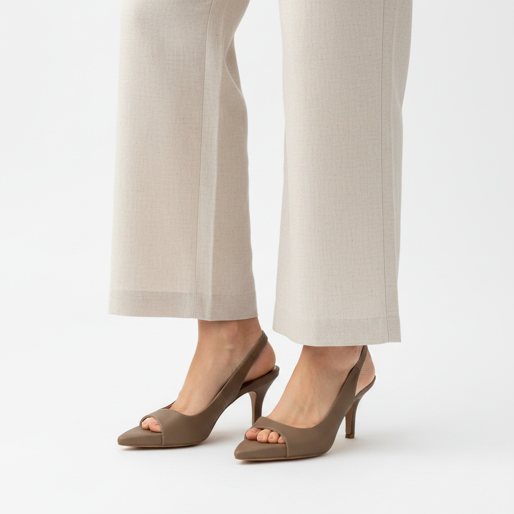 Modelo medio cuerpo slingback taupe trumpet kitten heel d'Orsay Ref 8202