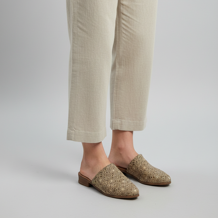 Modelo toma cerrada sandalia mule beige exacta a la imagen Ref 8157