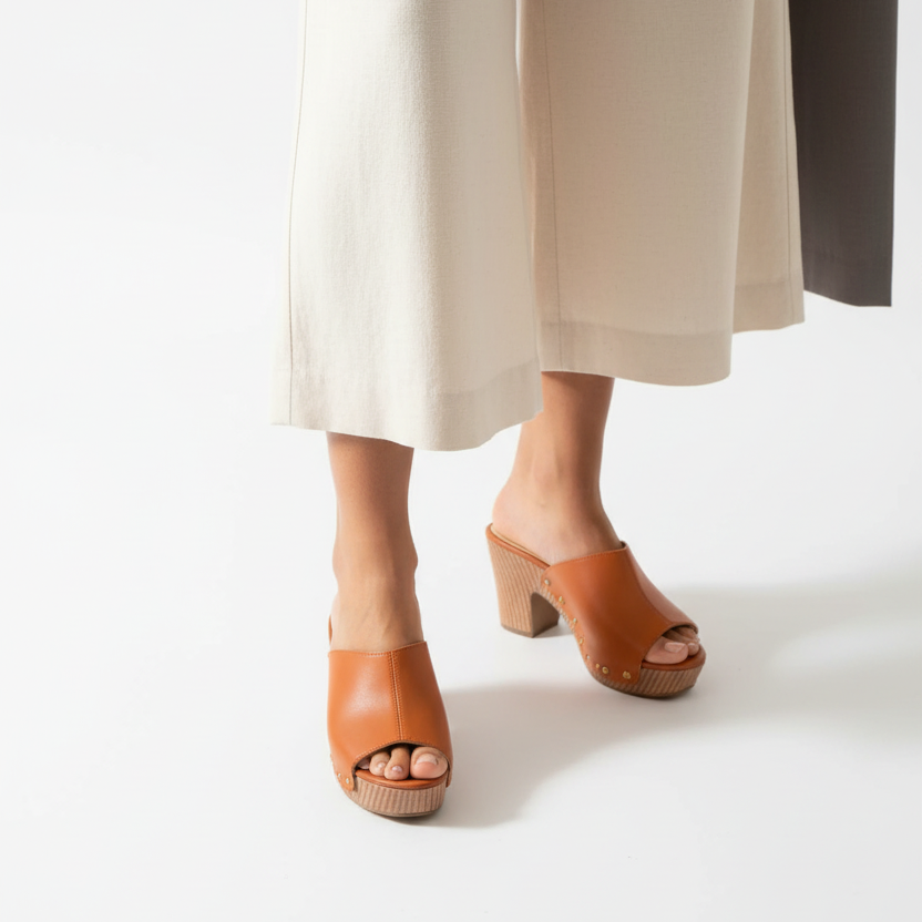 Modelo toma cerrada terracota