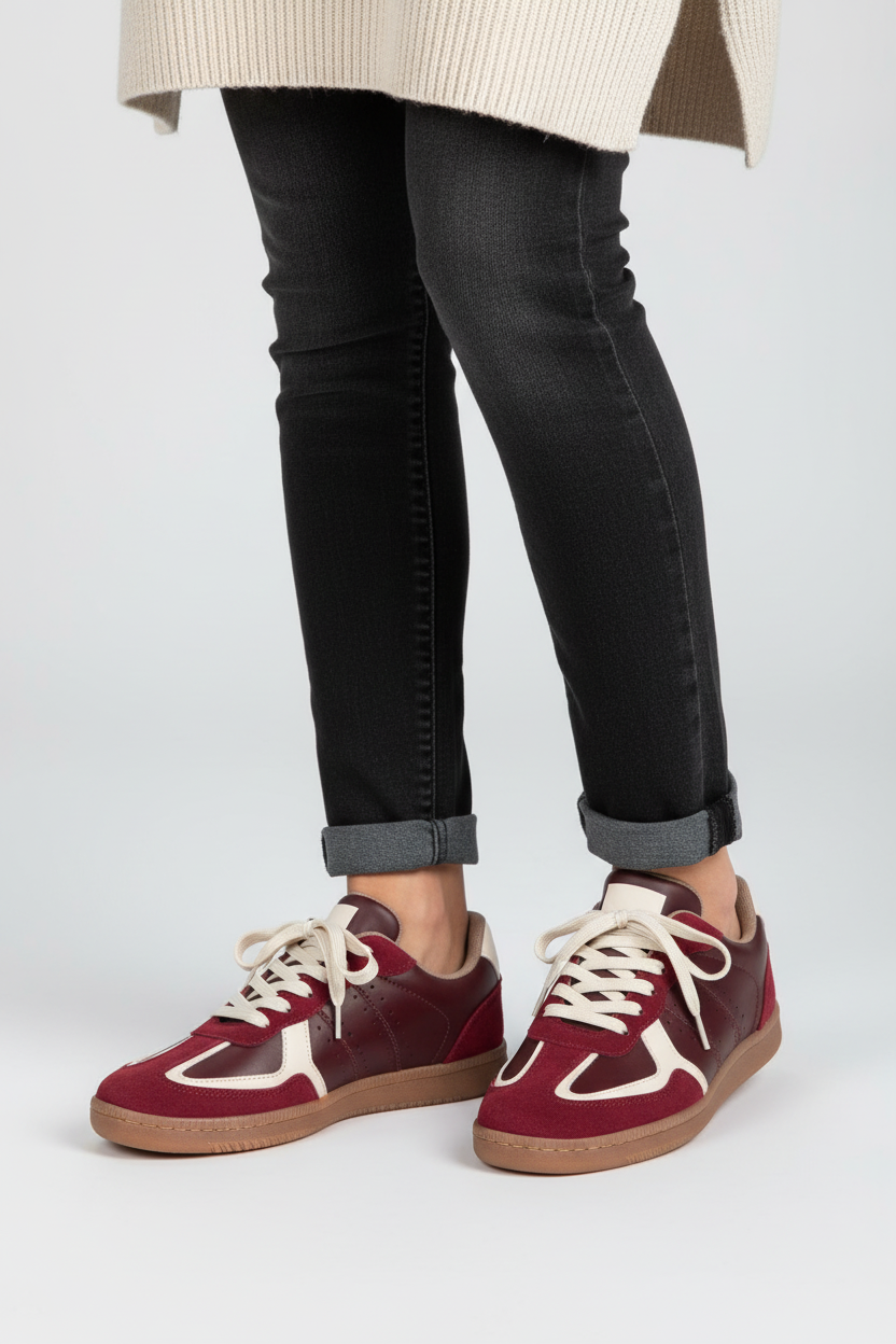 Modelo toma cerrada zapatilla deportiva gamuza vinotinto Ref 8131 - exacta a la imagen