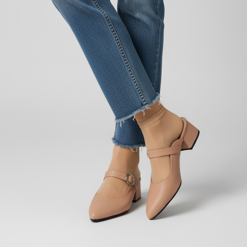 Modelo toma cerrada zapato Mary Jane nude rosado tacón bloque Ref 8175