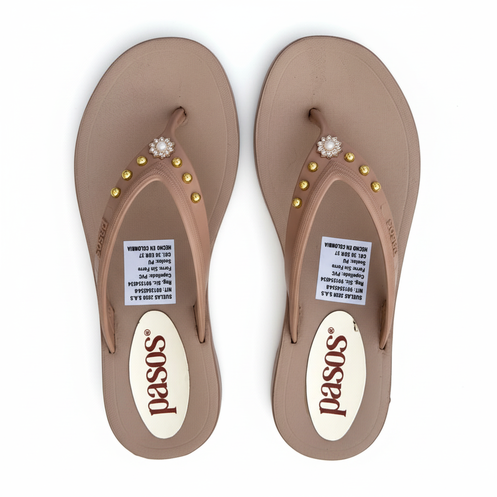 Vista aérea flip-flop nude - exacta a la original