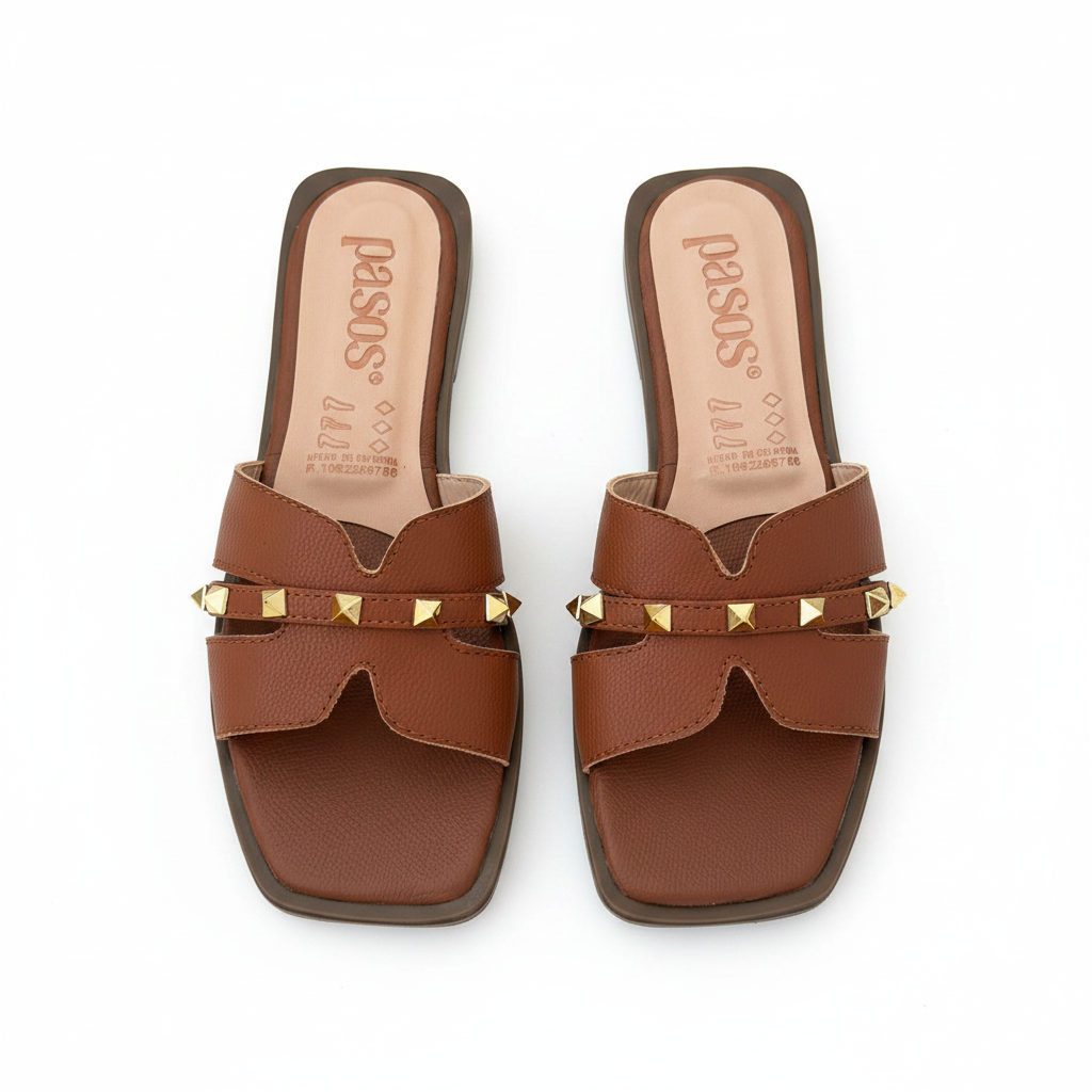 Vista aérea par mule miel cognac plana dos correas rockstud dorado logo pasos Ref 8204