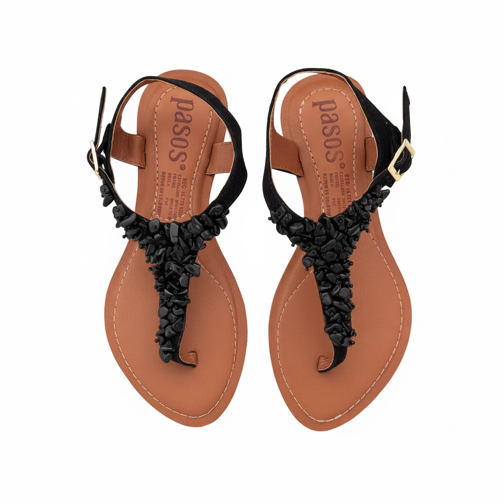 Vista aérea sandalia T-strap negra con pedrería