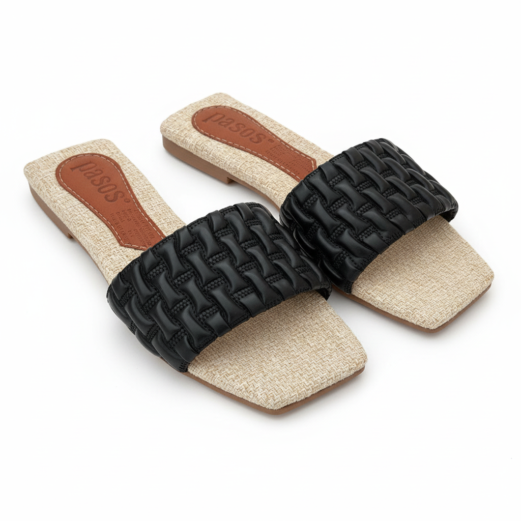 Vista angular frontal sandalia yute con correa tejida negra