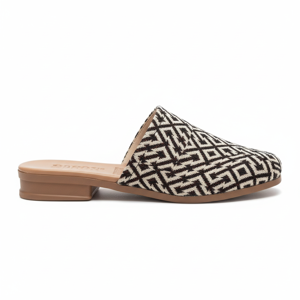 Vista lateral sandalia mule patrón geométrico blanco negro plataforma beige Ref 8157
